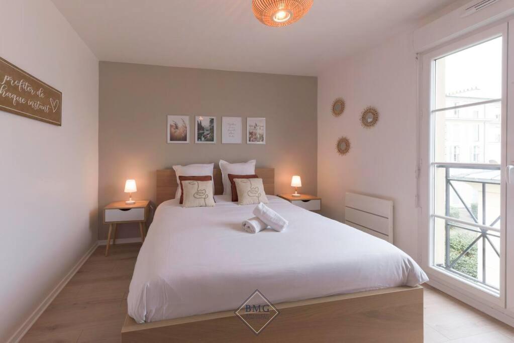 Royal Appartement Disneyland Bmyguest Serris Exterior foto